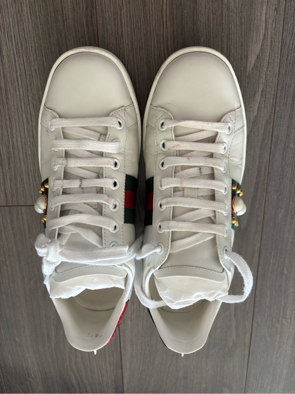 Gucci White Leather Sneakers with Red & Green Stripe and Gold Accent